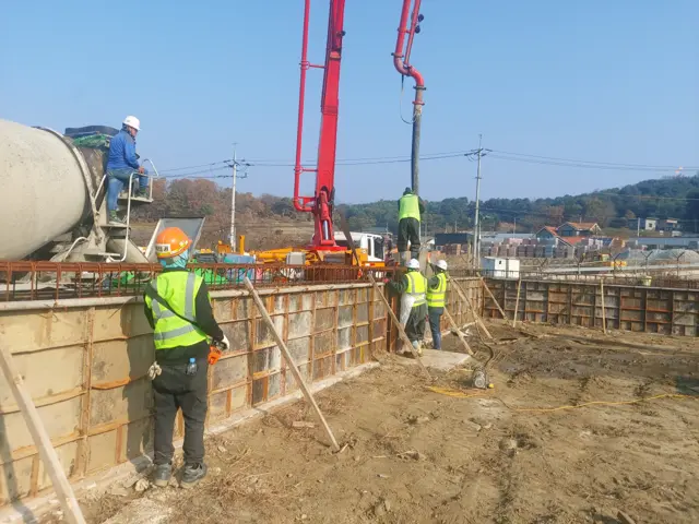 기초 콘크리트 타설